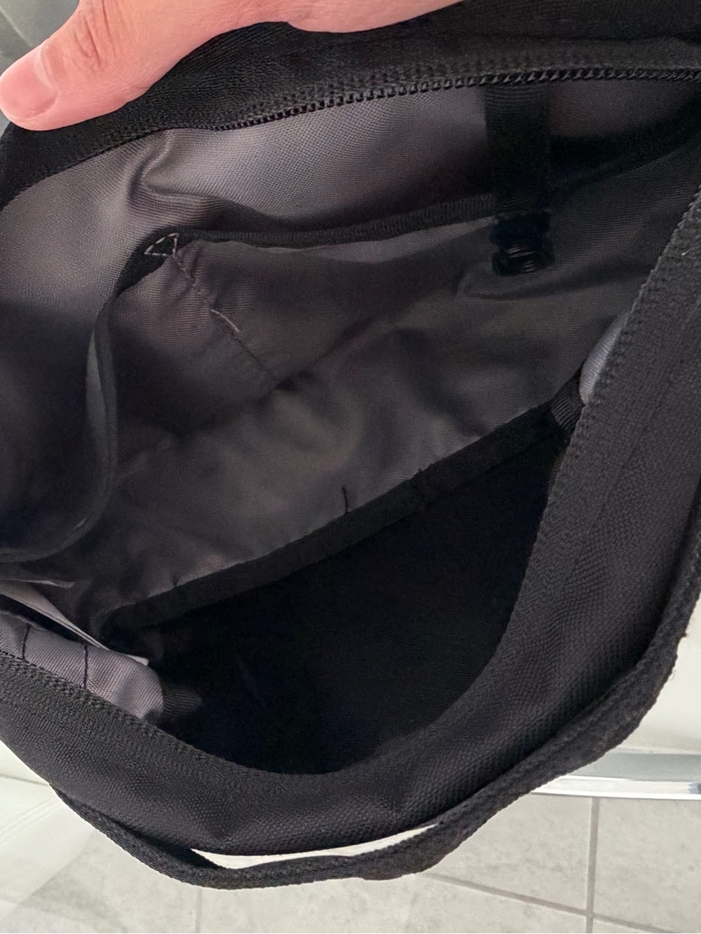 The North Face fanny pack w/ bottle holder - Picture 5 of 5